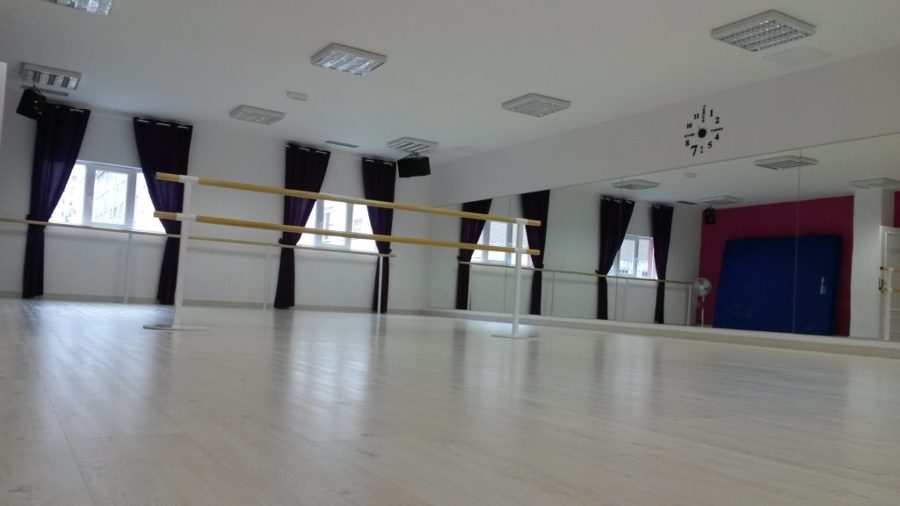 ESCUELA DE DANZA