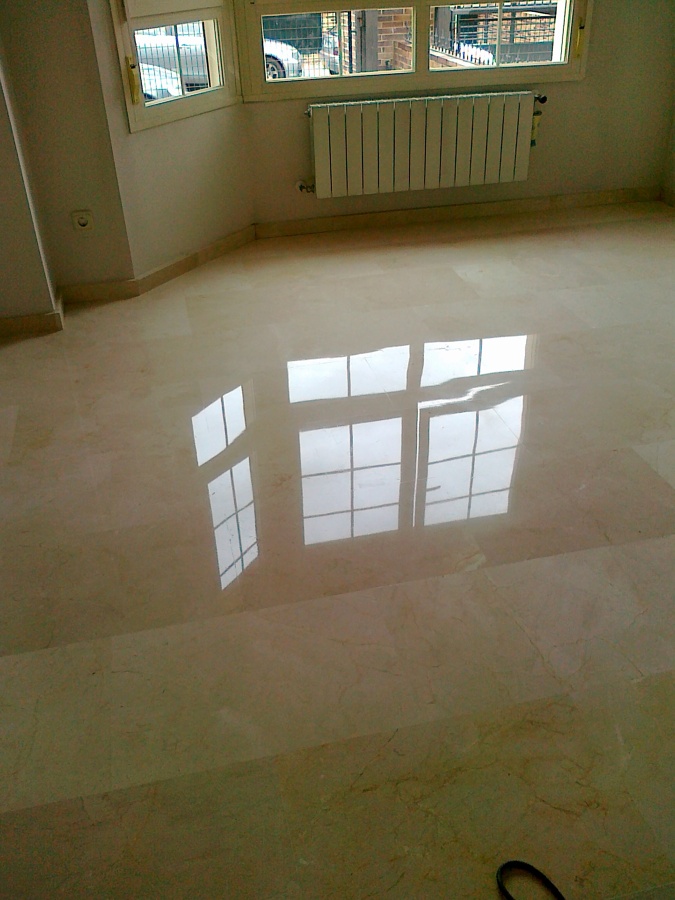 SALON MARMOL CREMA MARFIL