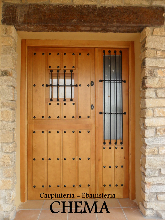 Puerta entrada maciza