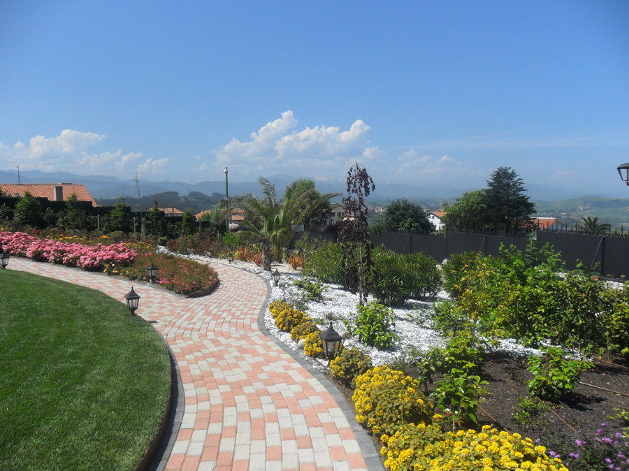 Jardín Comillas 2