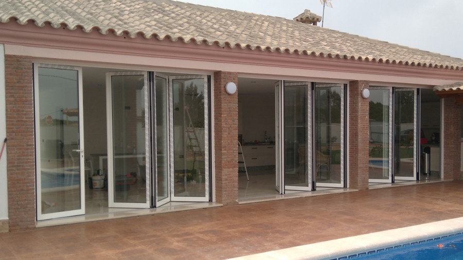 PUERTAS REPLEGABLES