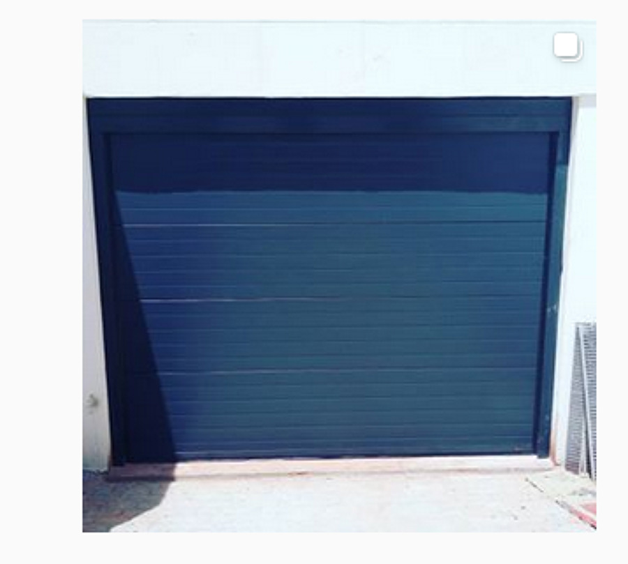 PUERTA SECCIONAL