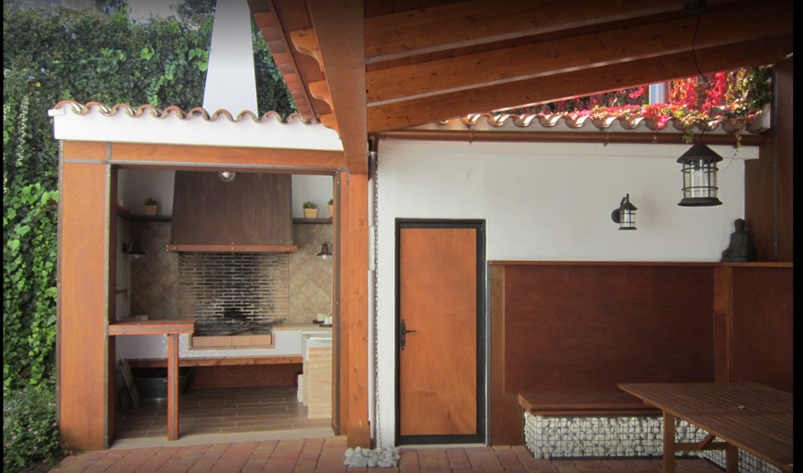 Pérgola y Paellero