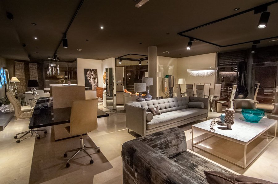 Showroom 7 
