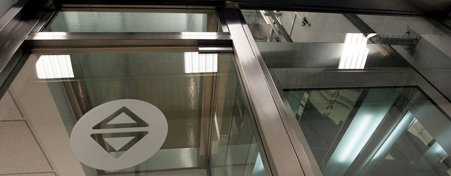 Ascensor 8