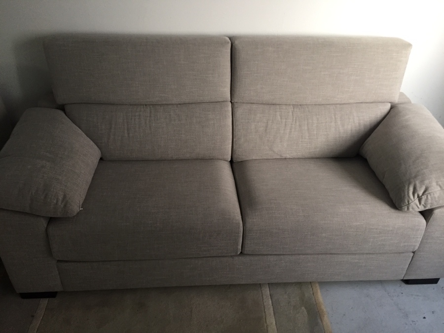 sofa tres plazas 200x85 de fondo