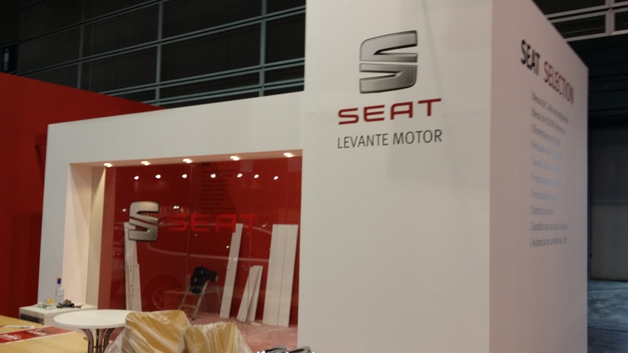 STAND SEAT