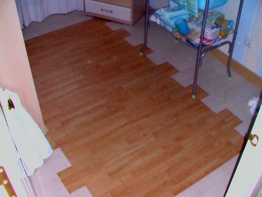 SUELO LAMINADO HABT. NIÑO