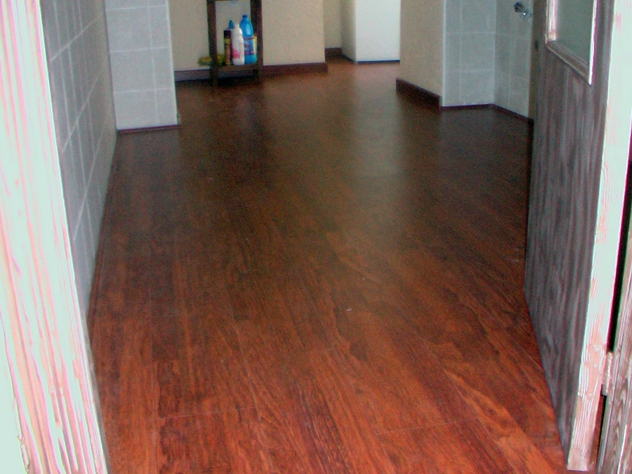 SUELO LAMINADO MERBOU
