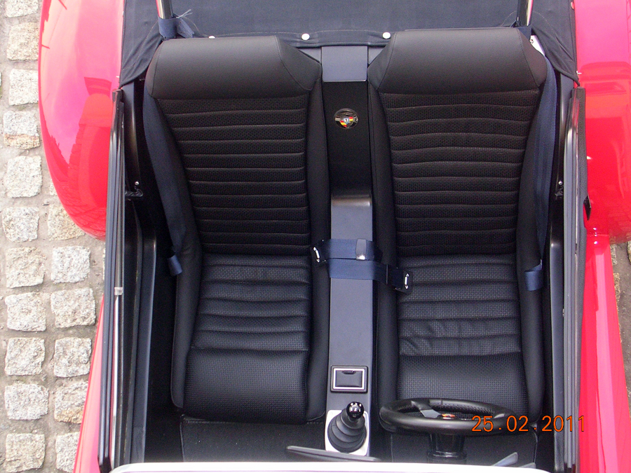 TAPIZADO INTEGRAL AUTOMÓVIL