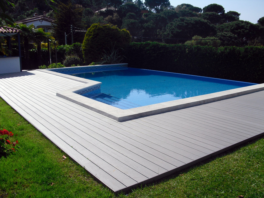 tarima piscina