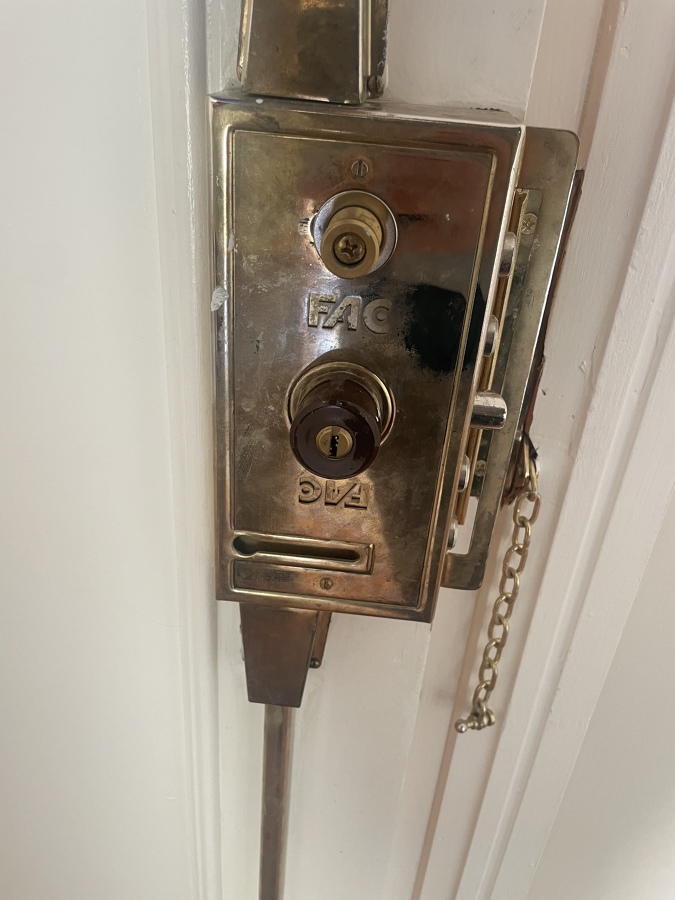 Cerradura Fac con bombin de Seguridad
