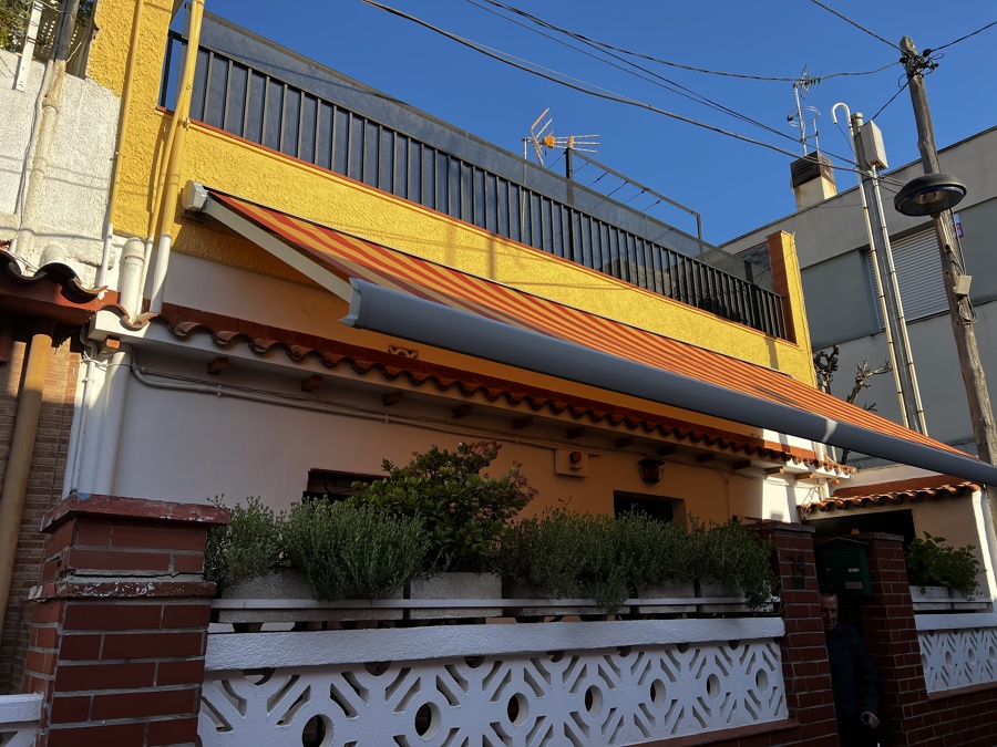 Toldo cofre
