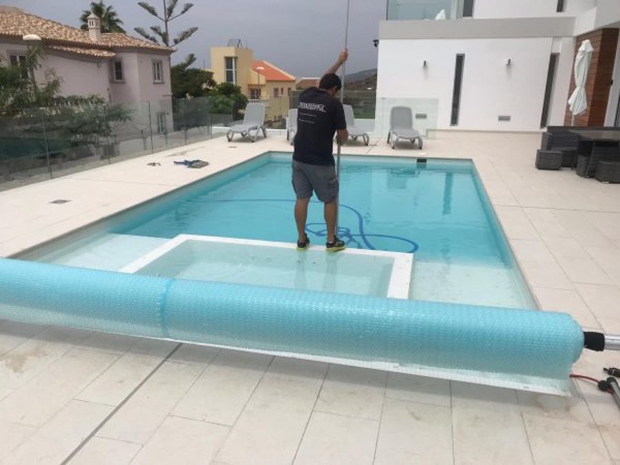 MANTENIMIENTO DE PISCINA