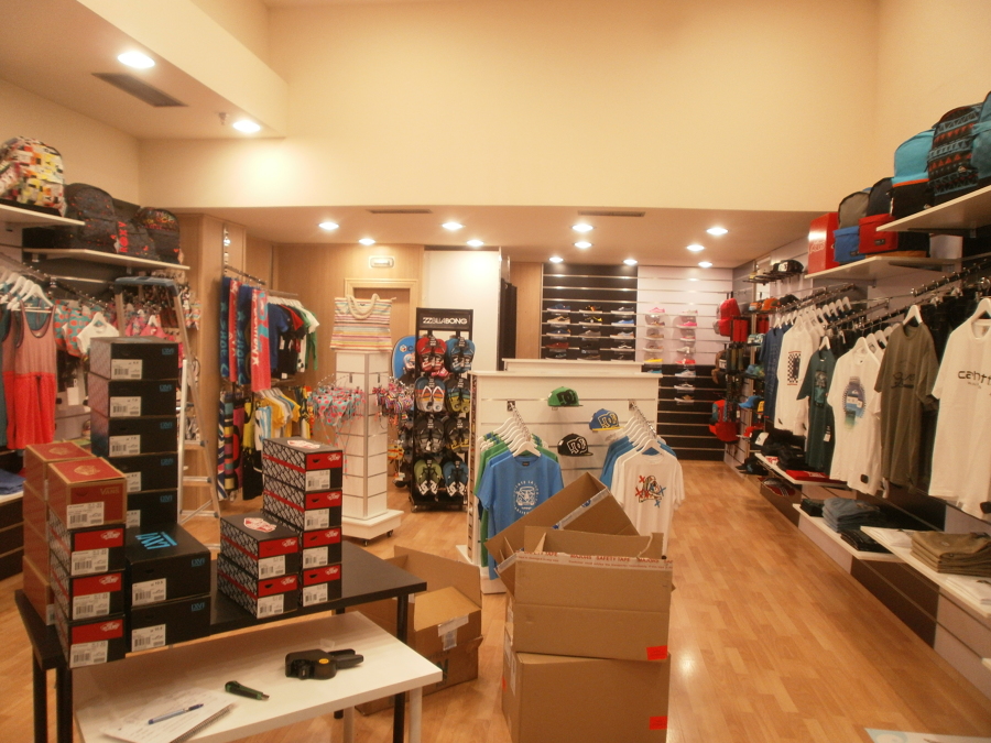 Comercio de ropa en Centro Comercial