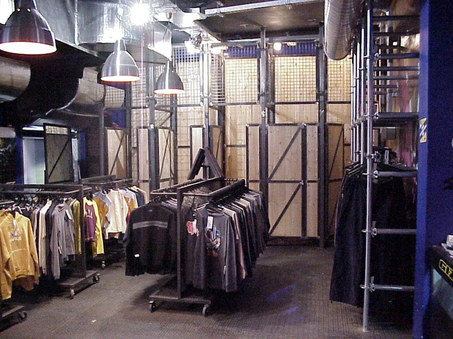TIendas 13 buho st