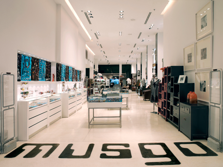 Tiendas Musgo por STP PROYECTOS