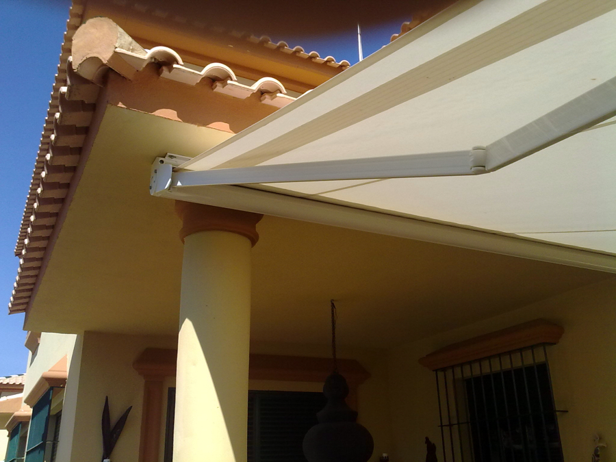 TOLDO DE BRAZO EXTENSIBLE