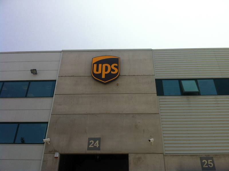 UPS