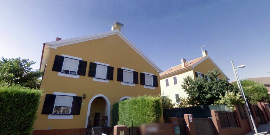 URBANIZACIÓN CHALETS UNIFAMILIARES