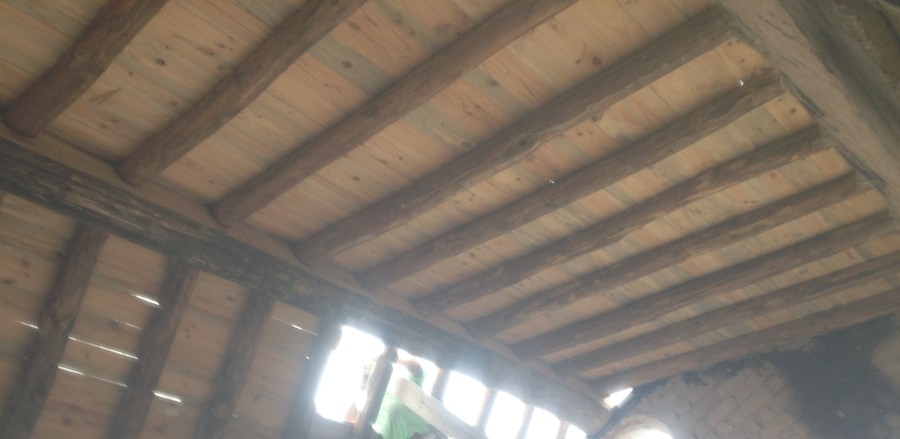 Construcción de cubierta de madera