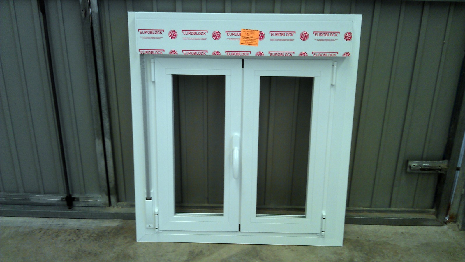 ventana abatible