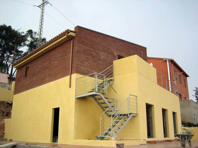 VIVIENDA EN EL BRUC