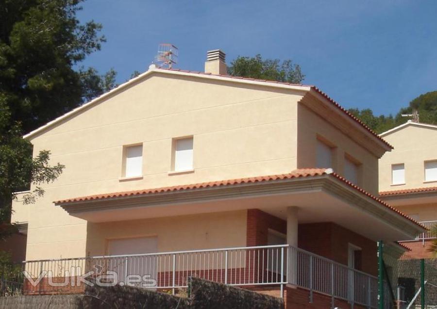 VIVIENDA UNIFAMILIAR AISLADA