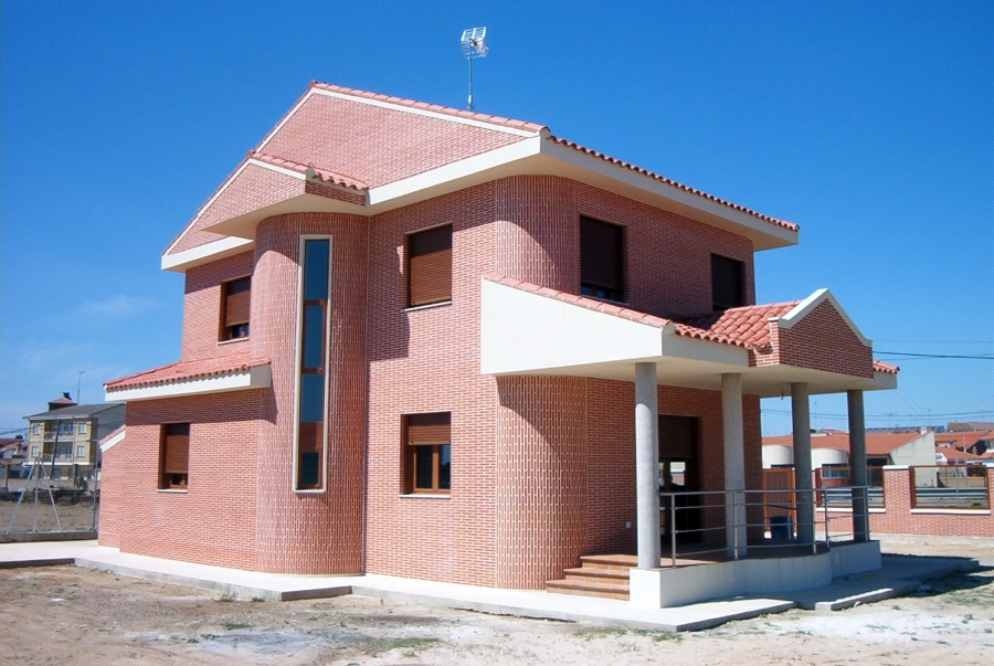 VIVIENDA UNIFAMILIAR