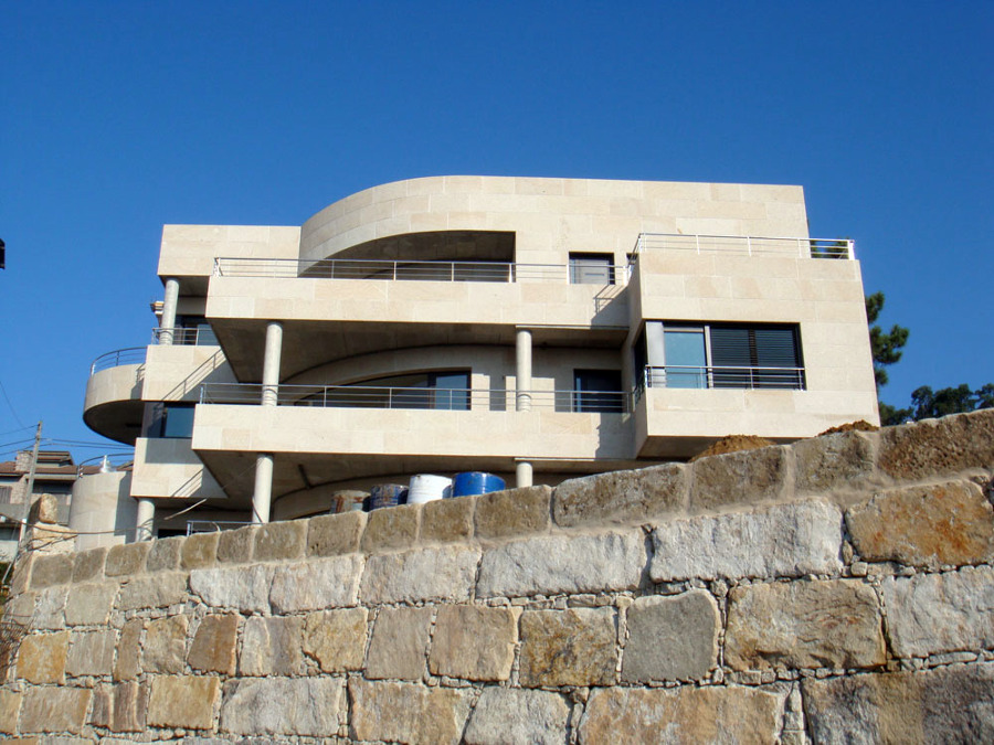 VIVIENDA UNIFAMILIAR