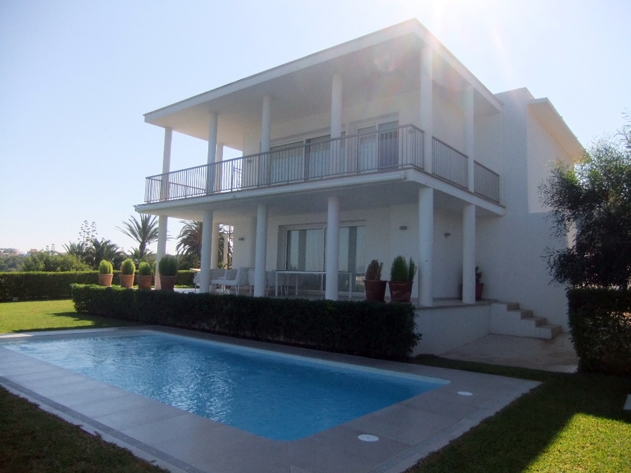 Viviendas unifamiliar con piscina