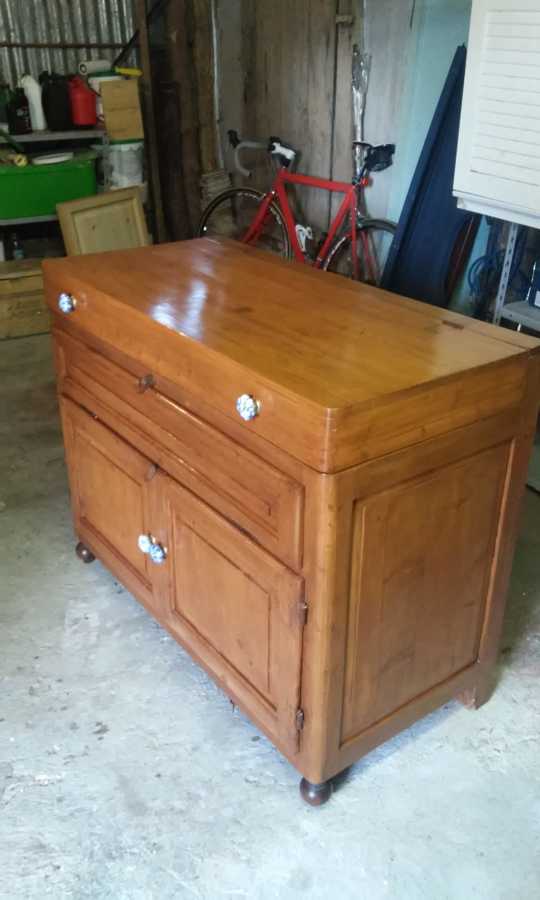 restauración de mueble antiguo