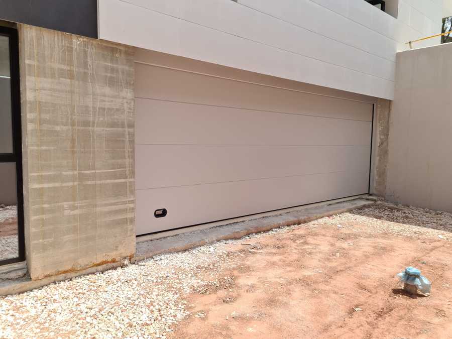 Puerta seccional