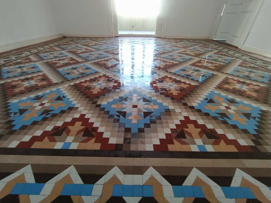 Restauración  Pulido Pavimento de Mosaico de Nolla