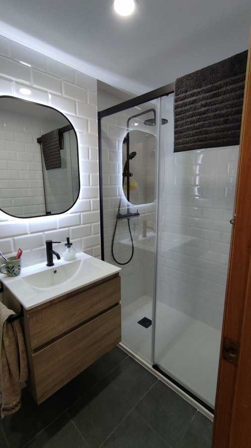 BAÑO.