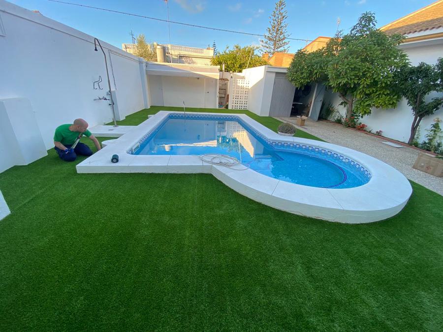 Piscina terminada en suelo de piscina