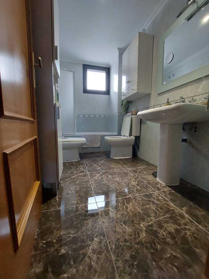 Colocación Suelo Porcelánico en Baño 2