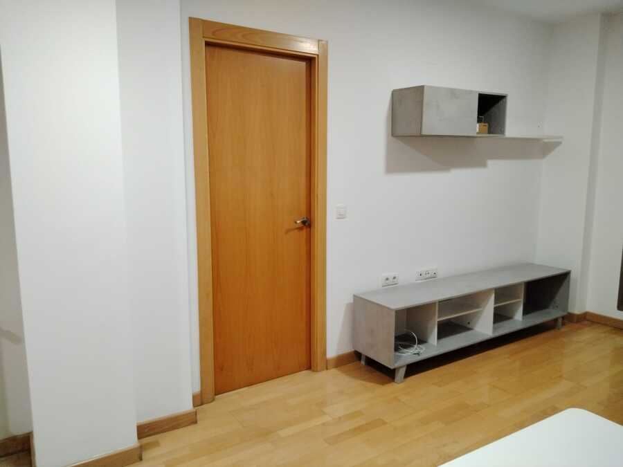Pintura y limpieza de piso.