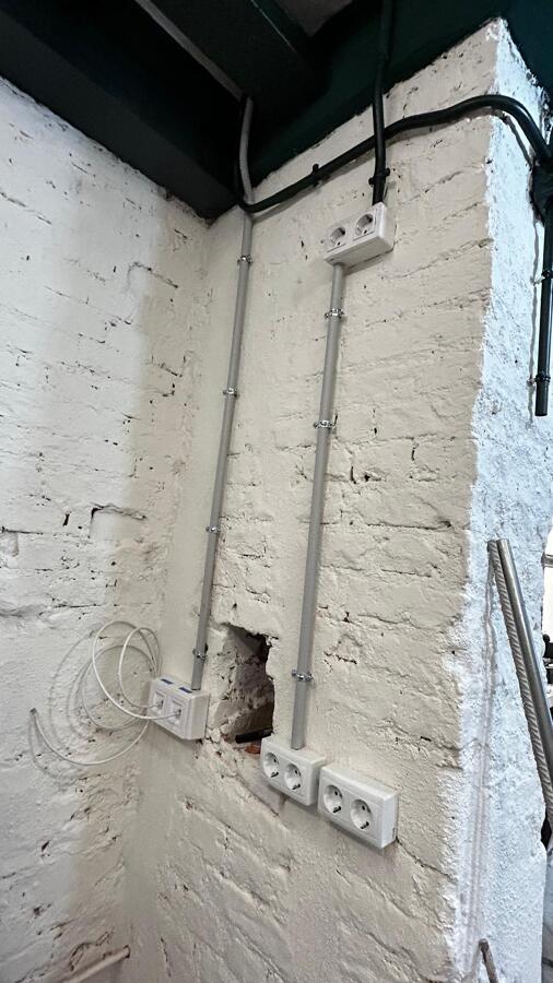 Instalacion de enchufes y tomas de red RJ45