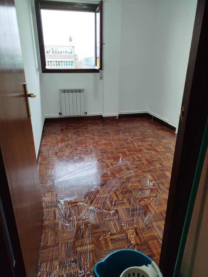 Limpieza fin de obra de vivienda en Algorta