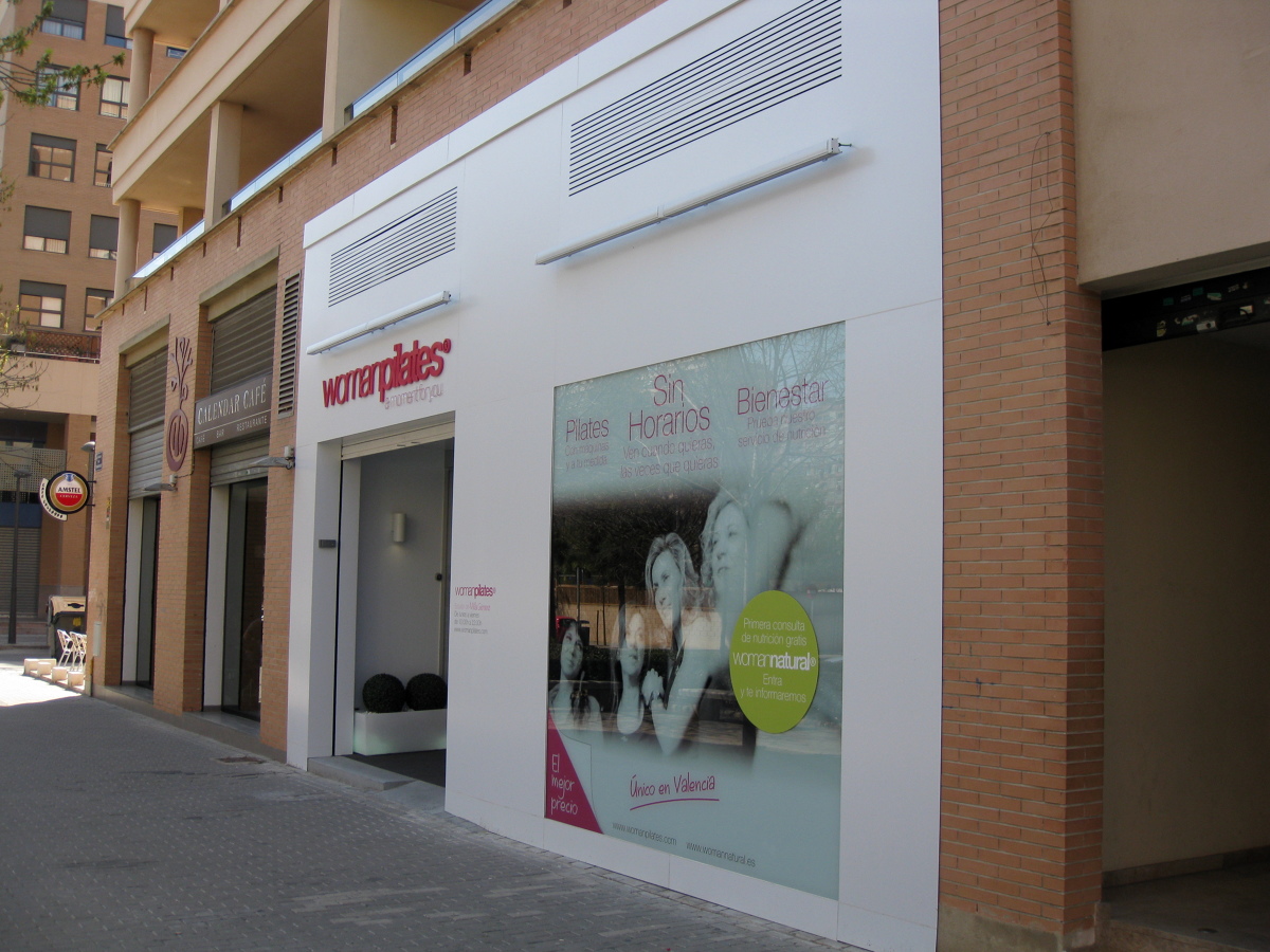  " Woman Pilates " Fachada