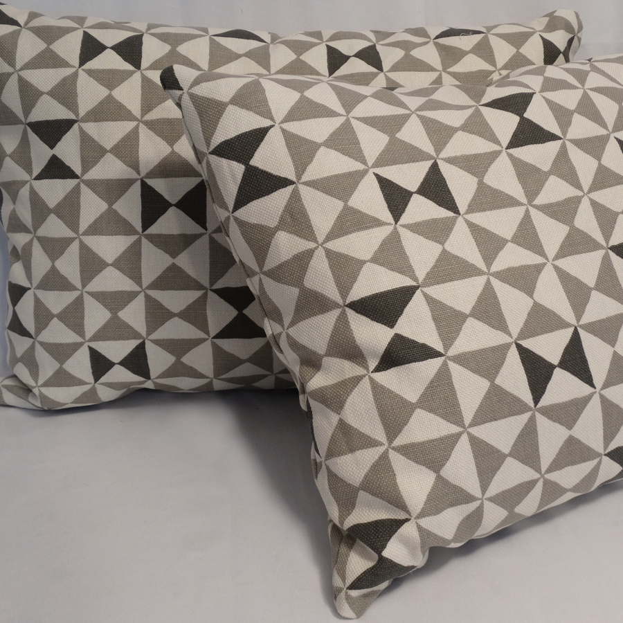 Más almohadones