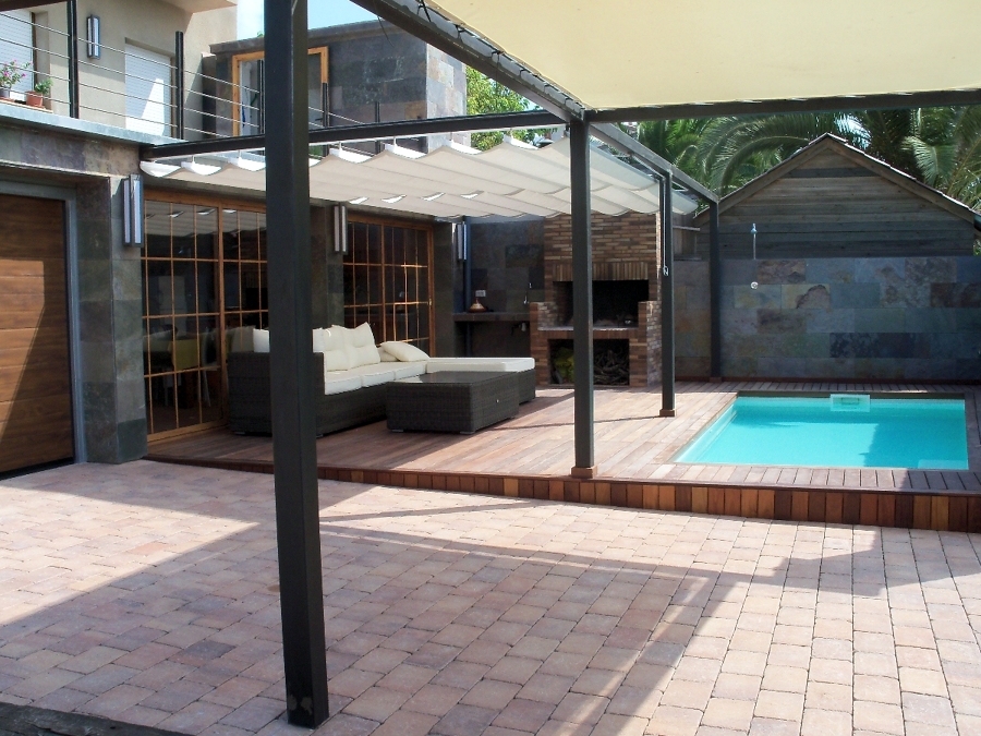 Zona con piscina