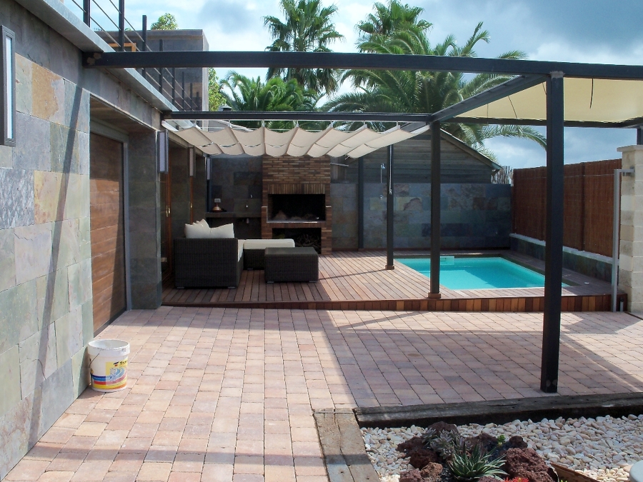 Zona con piscina