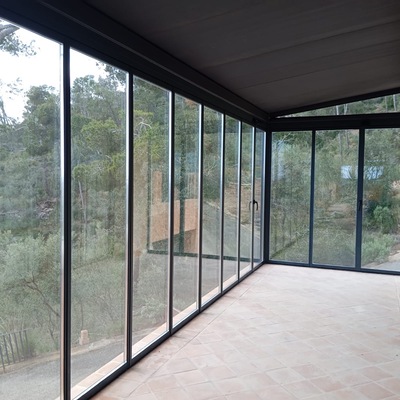 Cerramiento panorámico de aluminio y cristal para terraza