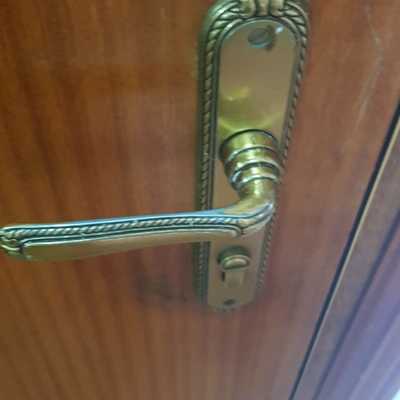 Lijado de puerta