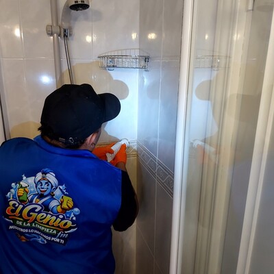 Cambio de silicona baños
