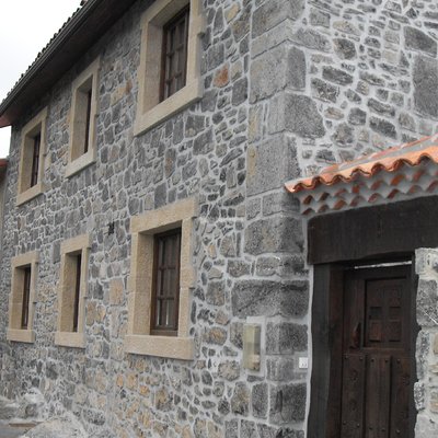 Rehabilitación Fachadas, Colocacion Piedra, Construcciones Reformas