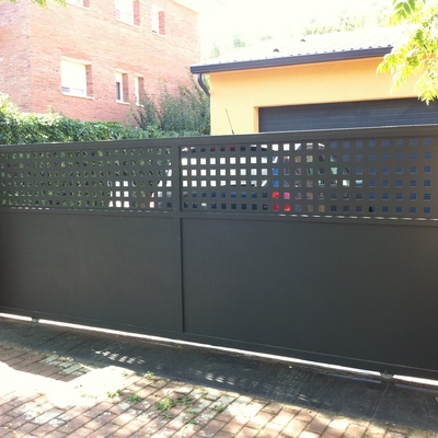 PUERTA CORREDERA