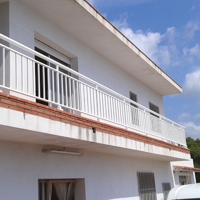 Barandilla de barrotes